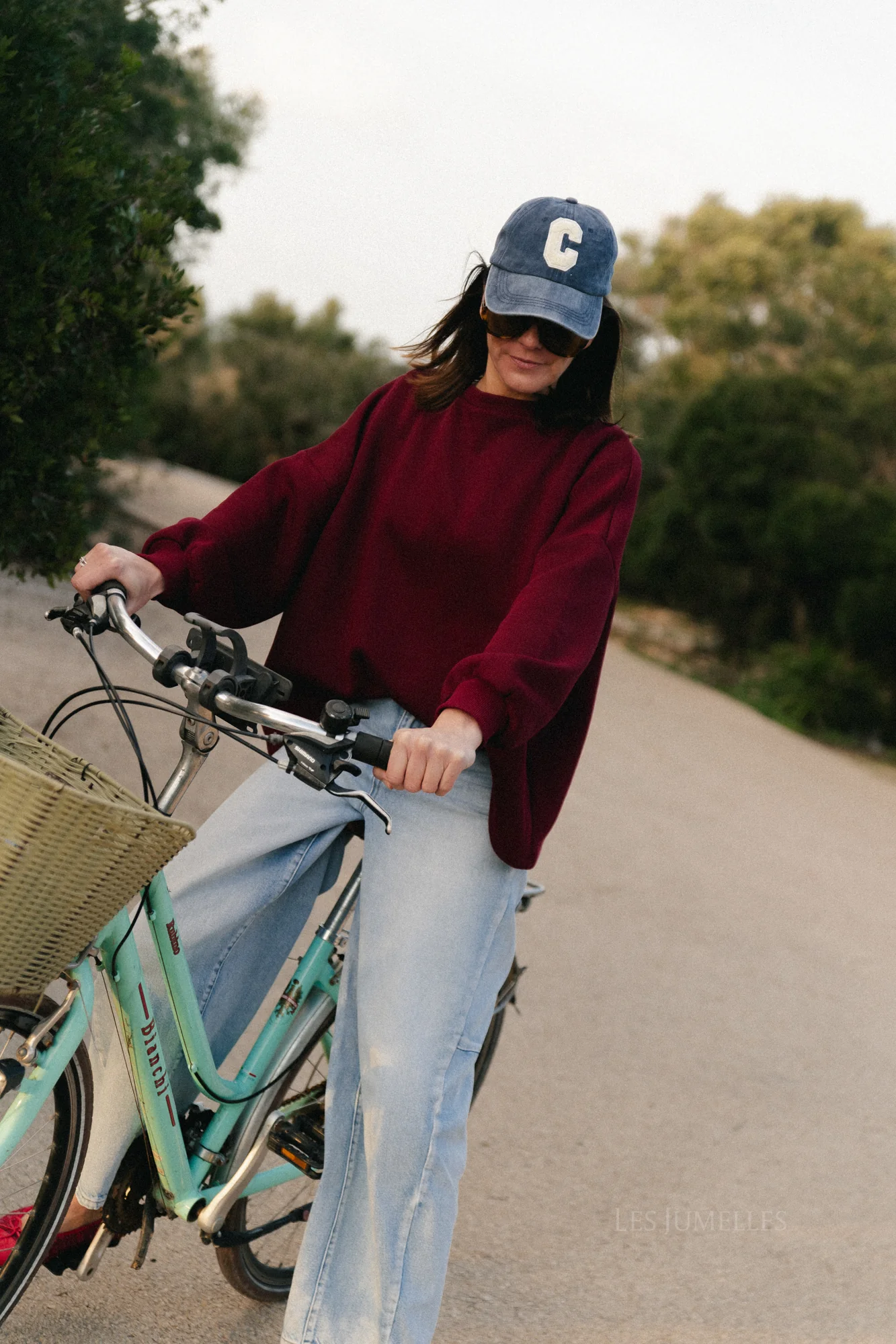 Embroidered MOMMY sweater burgundy - Image 3