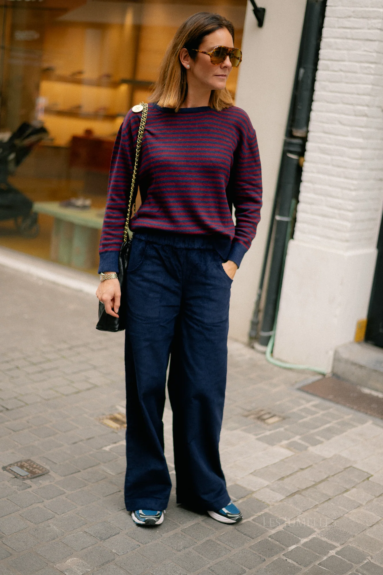 Norma wide velvet pants navy - Image 8